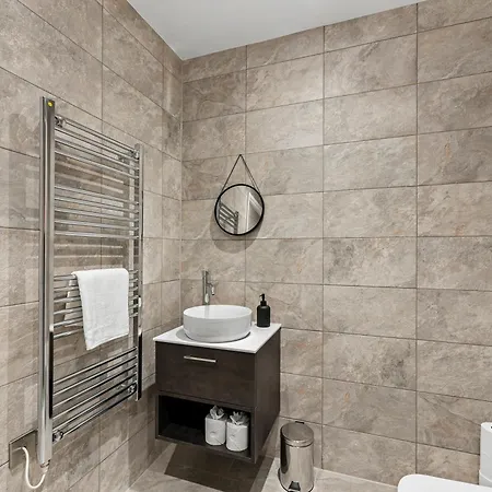 Winter Offer! Stylish Abode In - Games - Parking Apartamento