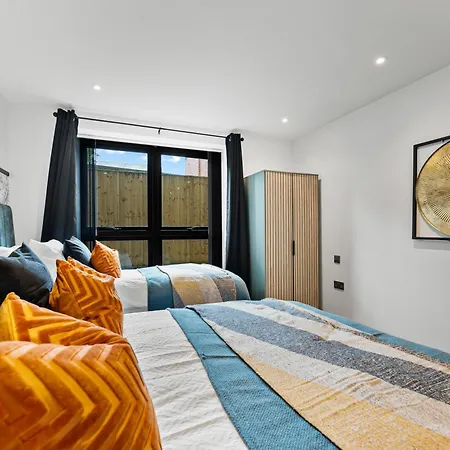 Apartment Winter Offer! Stylish Abode In - Games - Parking