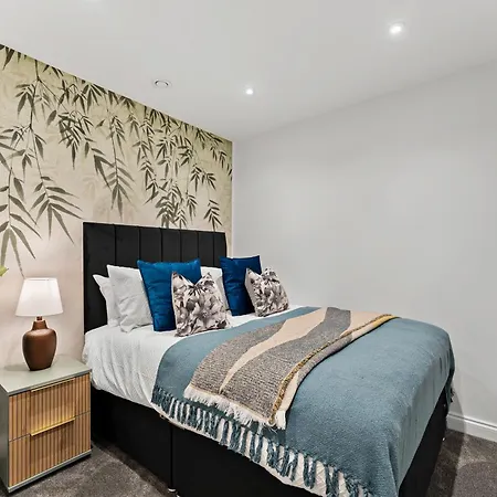 Winter Offer! Stylish Abode In - Games - Parking